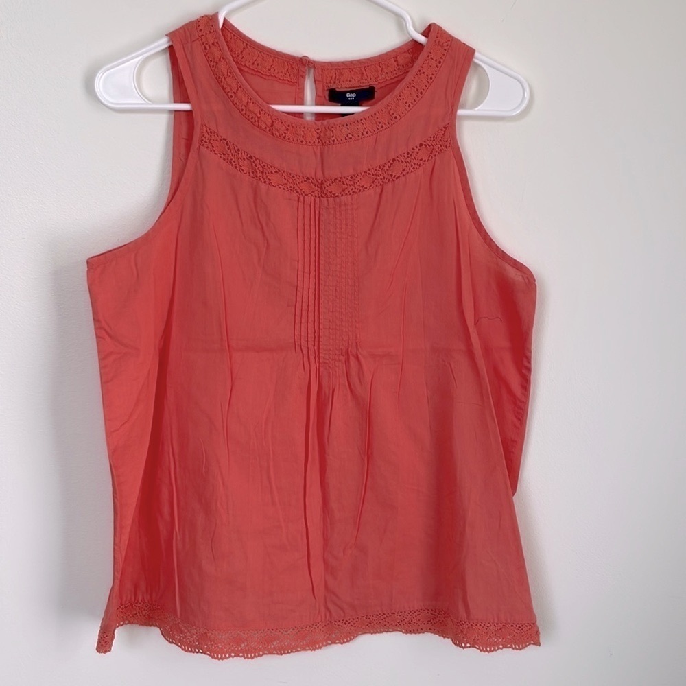 Gap coral tank